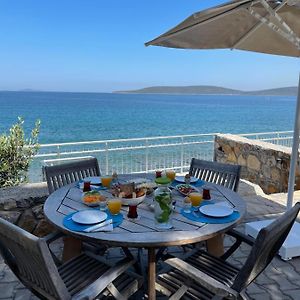 Beach House With Direct Access To Private Beach Near Bodrum Camlik (Bodrum) Exterior photo