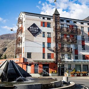 Hotel Vittoria Sondrio Exterior photo