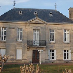 Château Bégot Lansac (Gironde) Exterior photo