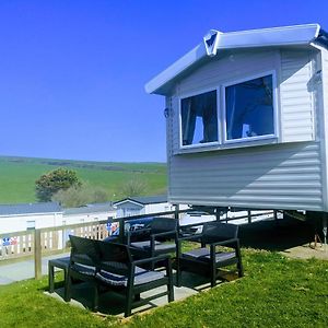 4 Berth Couples And Family Caravan In Beautiful Newquay Bay Resort New Quay Exterior photo