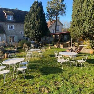 Une Vie En Rose Pressagny l'Orgueilleux Exterior photo