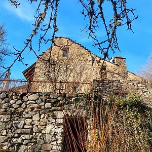 Chambre Ou Gite Dans Une Maison De Montagne - De Suzon A Zelie Entraigues (Isere) Exterior photo