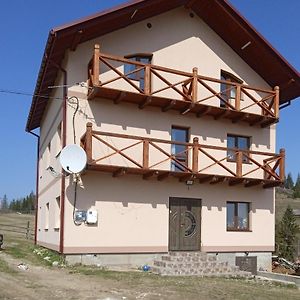 Girs'Kyy Podorozhnyk Yablunytsya Exterior photo