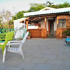 Bungalow D'Une Chambre Avec Vue Sur La Mer Jardin Clos Et Wifi A Deshaies Exterior photo