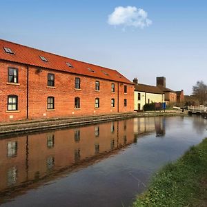 Canalside Wharf Retford Exterior photo