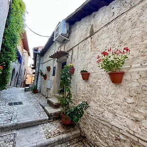 Storico Casa Di Pelegrini Poggio Moiano Exterior photo