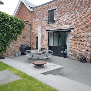 Gezellige Moderne Woning Met Zwemvijver Halle (Flemish Brabant) Exterior photo