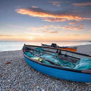 Luxurious Beach House Chesil Beach. Sleeps 6 Castletown (Dorset) Exterior photo