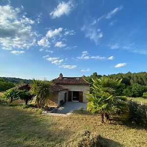 Maison en pierre à la campagne en Périgord Dordogne Saint-Germain-du-Salembre Exterior photo