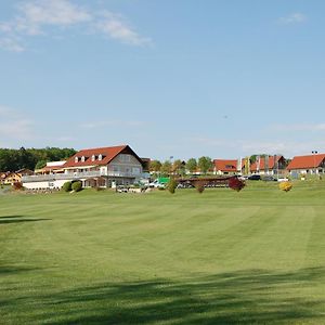 Golf Resort Kloch Klöch Exterior photo