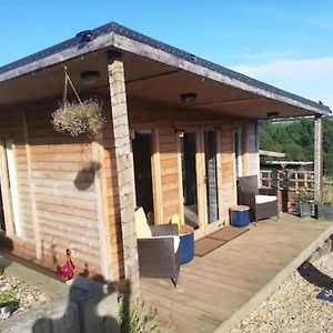 Peaceful Cabin Retreat In Skegby Sutton-in-Ashfield Exterior photo