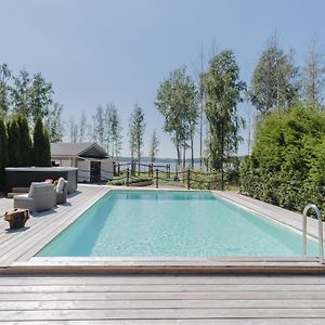 Seafront Villa - Pool - Jacuzzi - Gym - Beach Vartsala Exterior photo