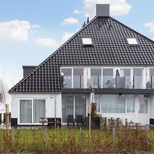 Modern Flat At The Sneekermeer Lake Offingawier Exterior photo