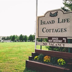 Island Life Cottages Brackley Beach Exterior photo