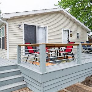 Beadle Island Bungalow - Private Beach Access Caseville Exterior photo