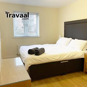 Travaal.Om - 2 Bed Serviced Apartment Farnborough Farnborough (Hampshire) Exterior photo