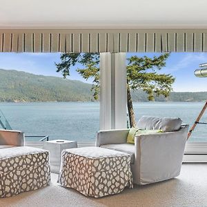 Deep Cove Retreat On The Ocean North Saanich Exterior photo