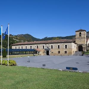 Parador de Cangas de Onís Villanueva de Cangas de Onis Exterior photo