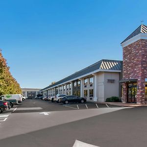 Quality Inn Harrisburg Downtown Riverfront Exterior photo