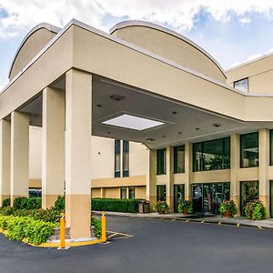 Comfort Inn Convention Center-Chicago O'Hare Airport Des Plaines Exterior photo