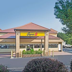 Super 8 By Wyndham Suwanee Exterior photo