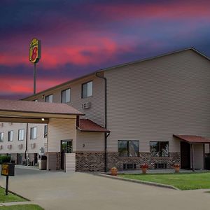 Super 8 By Wyndham Normal Bloomington Exterior photo