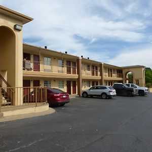 Red Roof Inn Columbia, Tn Exterior photo