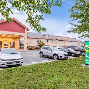 Quality Inn & Suites Carthage Exterior photo