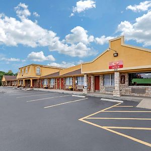 Econo Lodge Erlanger - Cincinnati Airport Exterior photo