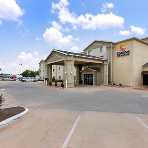 Comfort Inn & Suites Ponca City Near Marland Mansion Exterior photo