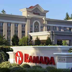 Ramada By Wyndham Olympia Exterior photo