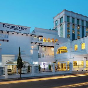 Doubletree By Hilton Toluca Exterior photo