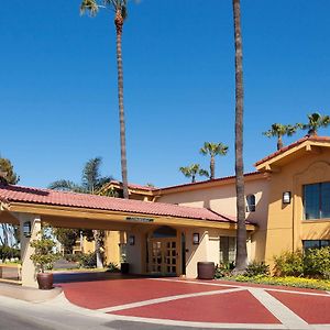 La Quinta Inn By Wyndham Costa Mesa Orange County Exterior photo