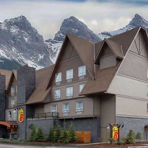 Super 8 By Wyndham Canmore Exterior photo