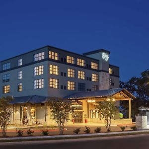 The Bevy Hotel Boerne, A Doubletree By Hilton Exterior photo