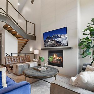 Pristine Canyons Village Townhome Private Hot Tub Walk To Skiing Park City Exterior photo