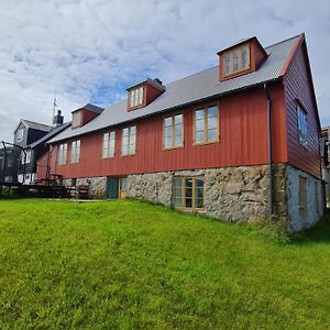 Downtown - Jorgen Frantz - Marina Tórshavn Exterior photo