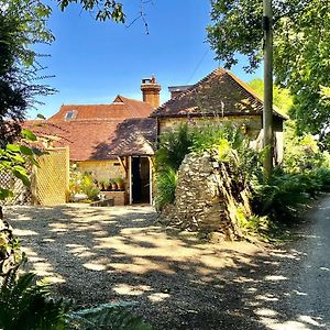 The Old Stables Lodsworth Exterior photo