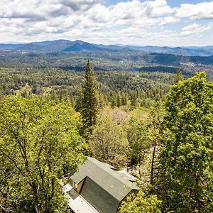 Eagle View Mountain Retreat With Stunning Views, Hot Tub, Decks, 1 Acre Sonora Exterior photo