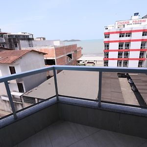 Edifício Ferreira - Apartamentos temporadas Piúma Exterior photo