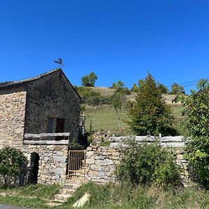 Le Col De Perjuret Fraissinet-de-Fourques Exterior photo