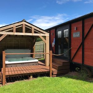 Luxury Railway Carriage With Own Private Hot Tub Clodock Exterior photo