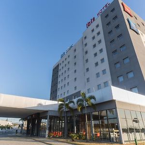 Ibis Lorena - Circuito Da Fe Exterior photo