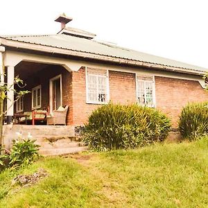 Amajambere Iwacu Community Camp Kisoro Exterior photo