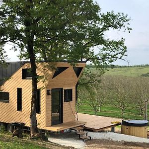 Tiny House et bain nordique à la ferme Cuzance Exterior photo