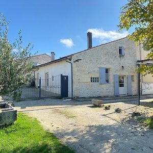 Domaine De La Laigne - Spa Asnières-la-Giraud Exterior photo