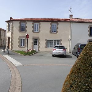 Gite De La Fontaine Marsi Saint-Mars-la-Réorthe Exterior photo