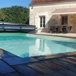 Longere Avec Piscine Couverte Chauffee Privative De Avril A Septembre Luzillé Exterior photo