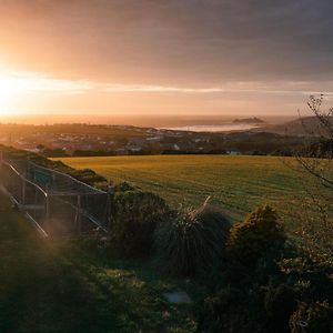 Spacious Sea-View Apt. Overlooking St Ives Bay Gwithian Exterior photo