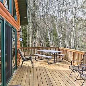 Spacious Lead Getaway With Private Hot Tub And Deck! Exterior photo